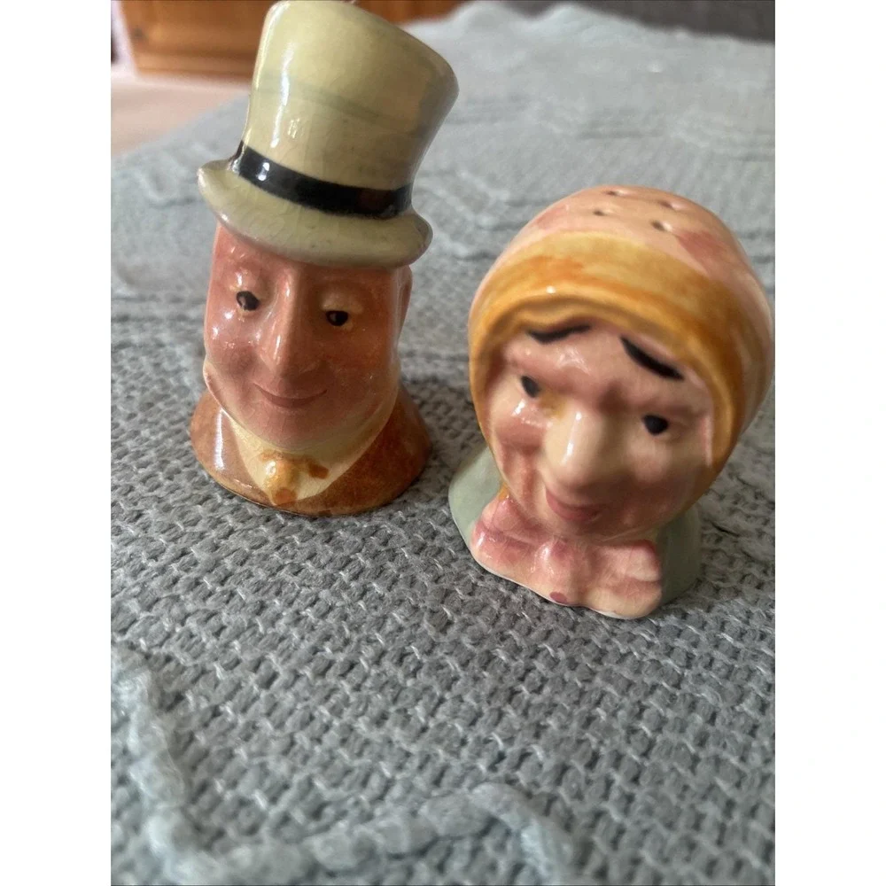 Vintage Beswick England Dickens Mr Micawber & Sairey Gamp Salt Pepper Shakers